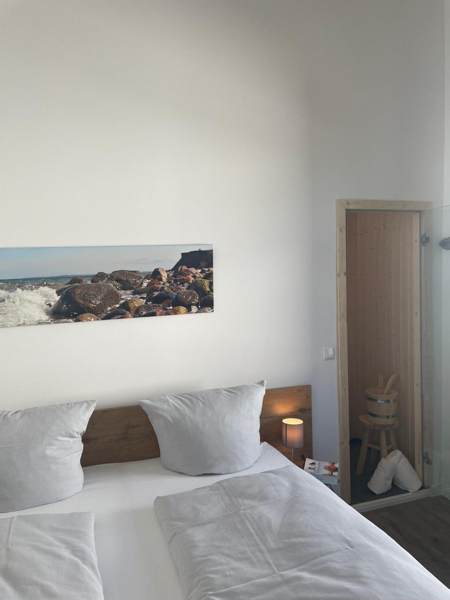 Haus Urvasi Apartment Любек Стая снимка