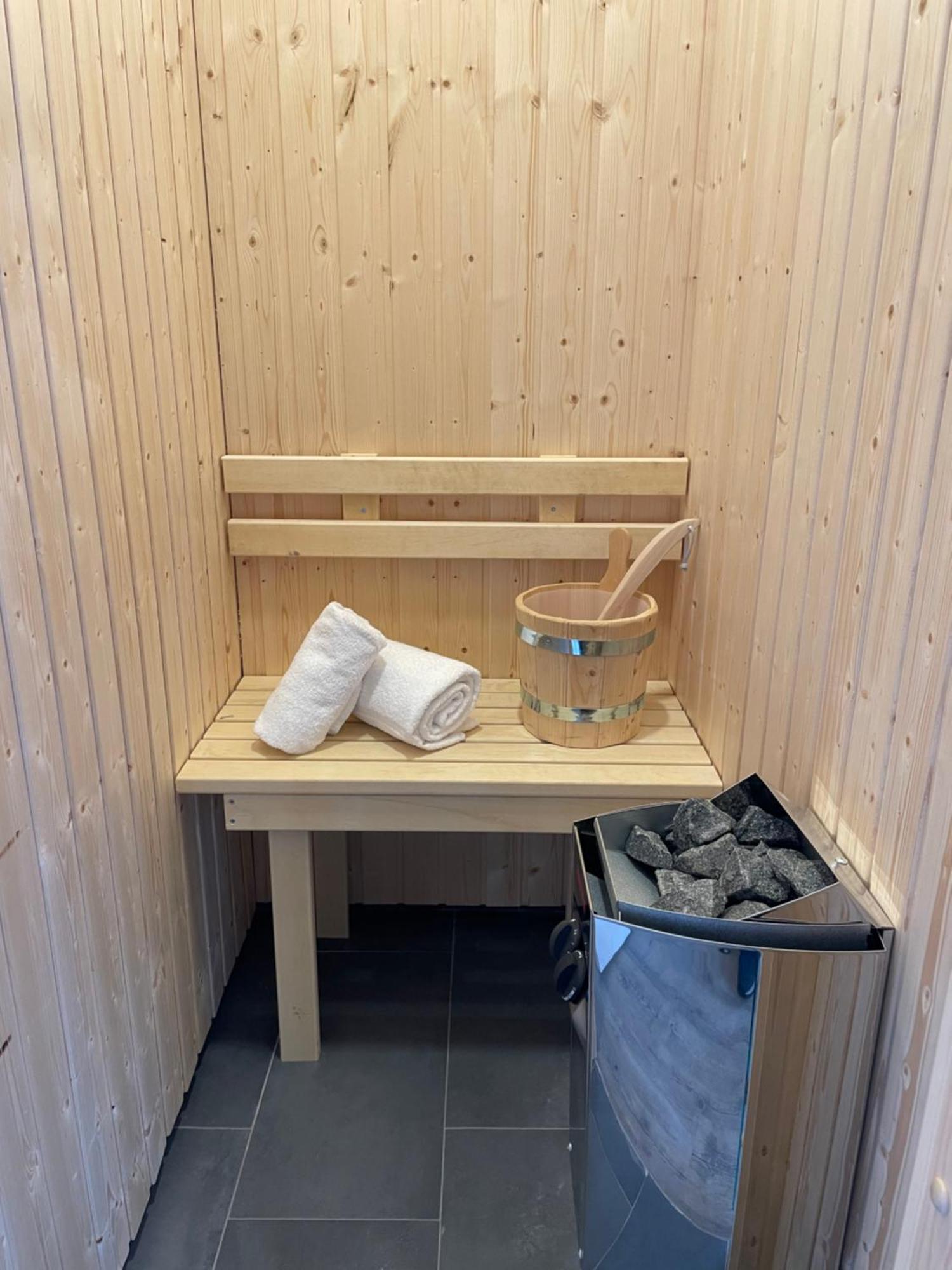 Haus Urvasi Apartment Любек Екстериор снимка